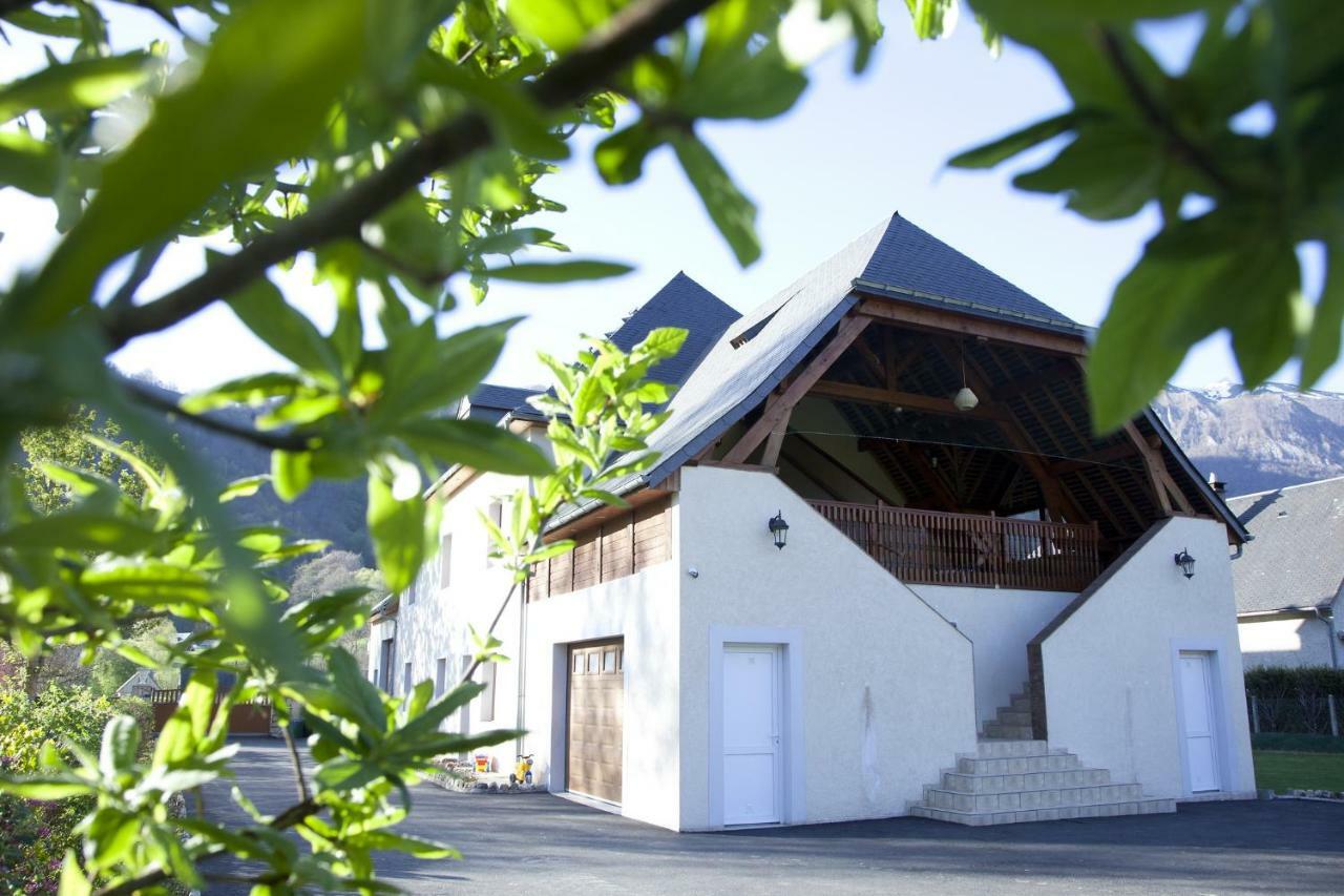 Gîtes et gîte d'étape Estives D'Arrens Extérieur photo