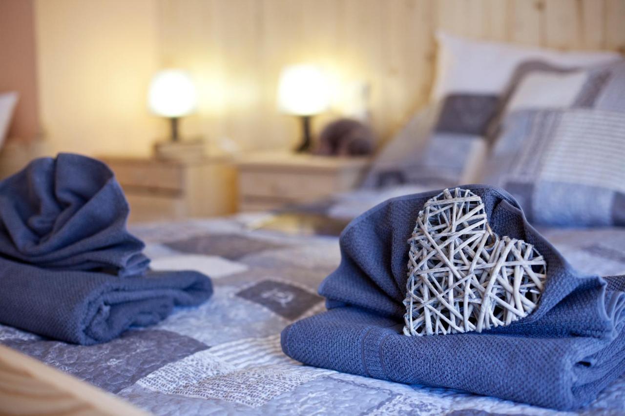Gîtes et gîte d'étape Estives D'Arrens Chambre photo